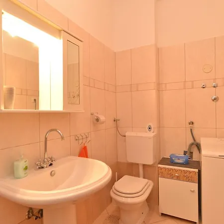 Apartment Radmila 1673 Apartman